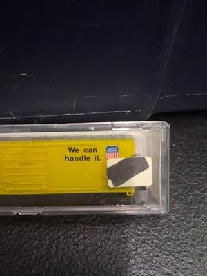 Life Like N Scale 7730 Boxcar Union Pacific UP "We Can Handle It" - Thumbnail 3