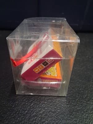 DUNKIN DONUTS "BOX OF DONUTS" 2014 ORNAMENT - Thumbnail 5