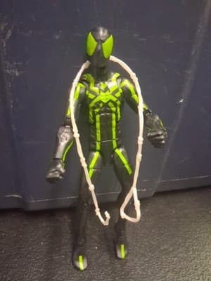 Marvel Legends Big Time Spider-Man 80th Anniversary Black & Green Action Figure - Thumbnail 2