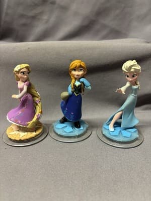 Disney Infinity 1.0 & 2.0 Bundle (Nintendo Wii U, 2012) Games Pads Figures + - Thumbnail 8