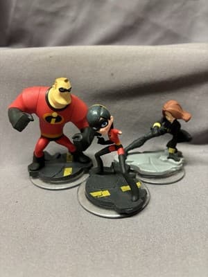 Disney Infinity 1.0 & 2.0 Bundle (Nintendo Wii U, 2012) Games Pads Figures + - Thumbnail 10