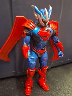 Mcfarlane DC Multiverse Figure Superman Unchained Armor - Thumbnail 2