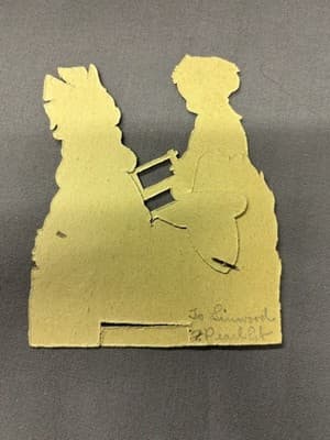 Antique Germany MOTION VALENTINE BOY SAWS HEART For GIRL A TOKEN OF AFFECTION - Thumbnail 2
