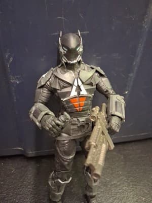 DC Multiverse Gaming The Arkham Knight 7-Inch McFarlane Action Figure Loose - Thumbnail 2