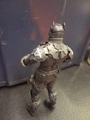 DC Multiverse Gaming The Arkham Knight 7-Inch McFarlane Action Figure Loose - Thumbnail 5