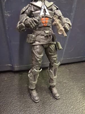 DC Multiverse Gaming The Arkham Knight 7-Inch McFarlane Action Figure Loose - Thumbnail 3