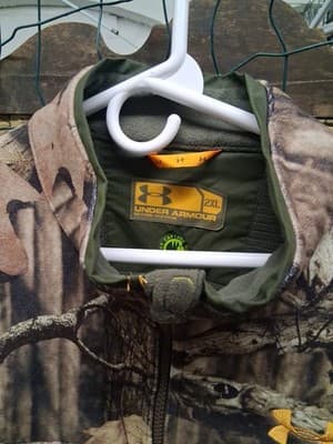 Under Armour Xtra Men's Zip Up Hunting Jacket 2XL Scent Capture - Thumbnail 2