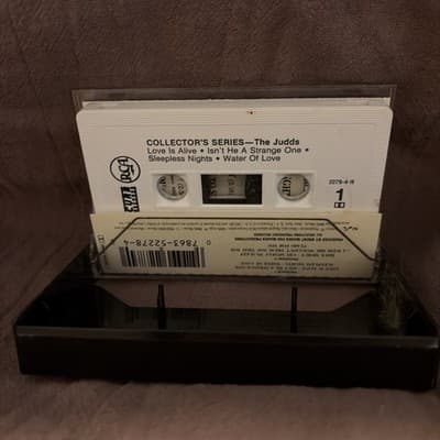The Judds Wynonna & Naomi Collector's Series (Cassette, 1993) - Thumbnail 4