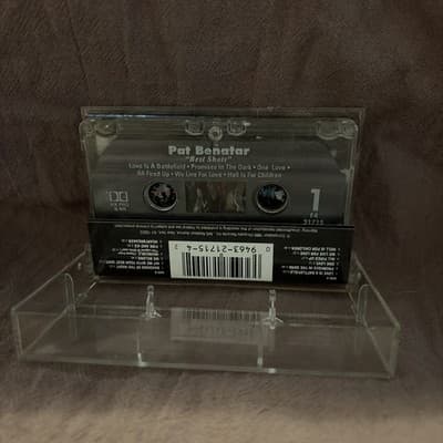 Pat Benatar Cassette Best Shots 1989 Chrysalis Records VG Condition - Thumbnail 4