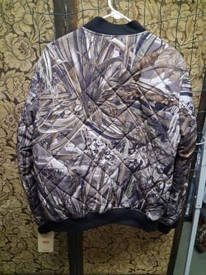 Levi’s Men’s Real Tree Quilted Bomber Jacket Size Small Lightweight NWT - Thumbnail 7