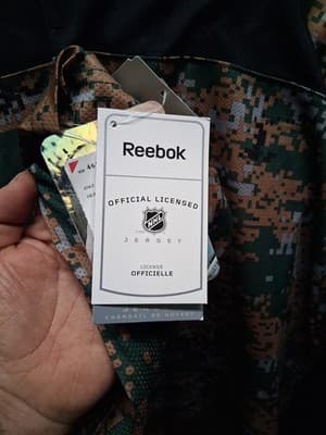 Boston Bruins Men's 2XL 2014 Veteran's Day Reebok Camo Practice Jersey - Thumbnail 7