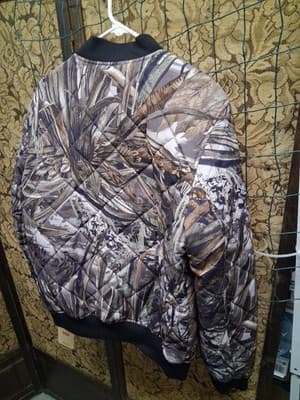 Levi’s Men’s Real Tree Quilted Bomber Jacket Size Small Lightweight NWT - Thumbnail 9