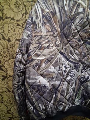 Levi’s Men’s Real Tree Quilted Bomber Jacket Size Small Lightweight NWT - Thumbnail 8