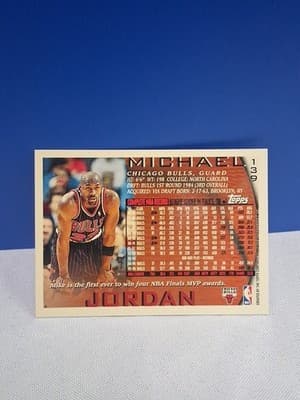 1996-97 Topps - #139 Michael Jordan - Thumbnail 2