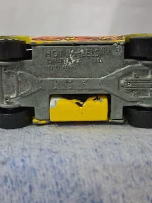 Hot Wheels Crack Ups Side Banger "5" Yellow 1984 Made in Hong Kong 1:64 Diecast - Thumbnail 6