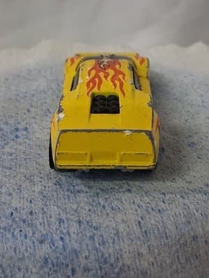 Hot Wheels Crack Ups Side Banger "5" Yellow 1984 Made in Hong Kong 1:64 Diecast - Thumbnail 5