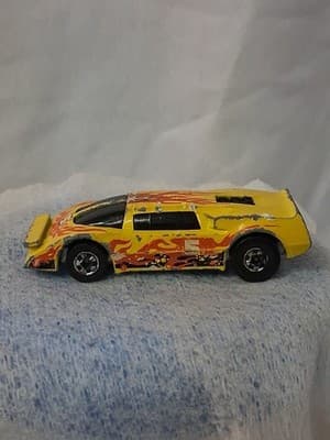 Hot Wheels Crack Ups Side Banger "5" Yellow 1984 Made in Hong Kong 1:64 Diecast - Thumbnail 4