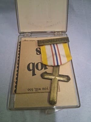Catholic Committee Scout Award For Religious Service with Original Case Vintage - Thumbnail 2