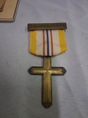 Catholic Committee Scout Award For Religious Service with Original Case Vintage - Thumbnail 3