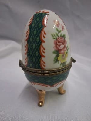 Colorful Hinged Ceramic Egg Trinket Box Floral Pattern with 3 Gold Legs/Feet - Thumbnail 3