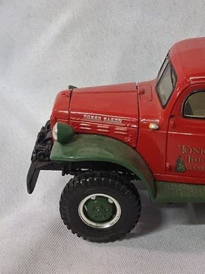 1999 Tonka Hasbro Collectors First Gear Tree Farm Holiday Truck Dodge Diecast 🎄 - Thumbnail 2