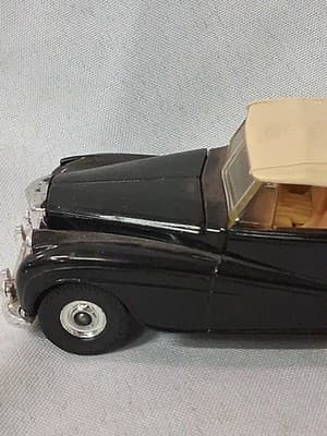 B50 1:36 CORGI TOYS Bentley R Series Black/Beige Top Made In Great Britain 🇬🇧 - Thumbnail 7
