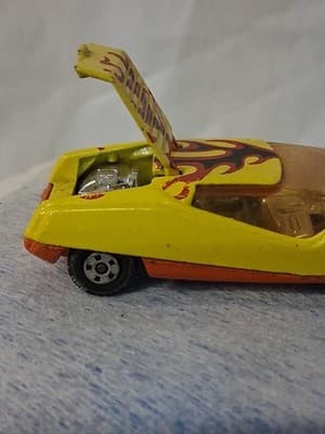 Vintage Matchbox Superfast No. 33 Datsun 126X – 1973 England – Yellow w/ Flames - Thumbnail 3