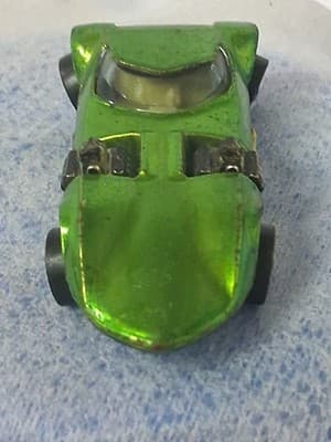Vintage Hot Wheels Redline 1968 Light Apple Green Twinmill - * Bent Axle - Thumbnail 5