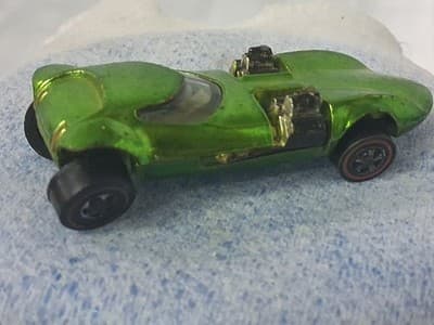 Vintage Hot Wheels Redline 1968 Light Apple Green Twinmill - * Bent Axle - Thumbnail 2