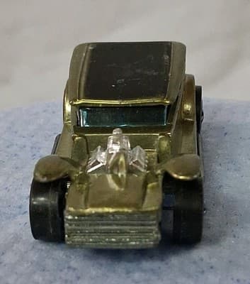 1969 Hot Wheels Redline The Demon Light Lime Green Pull W Badge 🔥 - Thumbnail 5