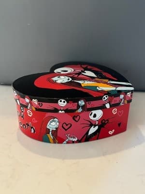 JACK & SALLY Heart Shaped Trinket Box Nightmare Before Christmas. Cardboard - Thumbnail 6