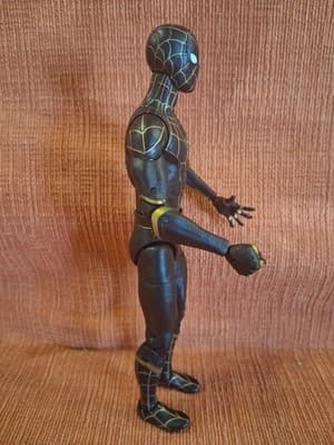 Marvel Spider-Man Mystery Web Gear Black and Gold Suit Spider-Man Action Figure - Thumbnail 2