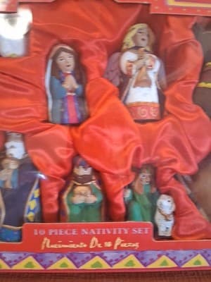 Feliz Navidad Nativity Scene Set 10 Piece Christmas Holiday Spanish Hispanic - Thumbnail 3