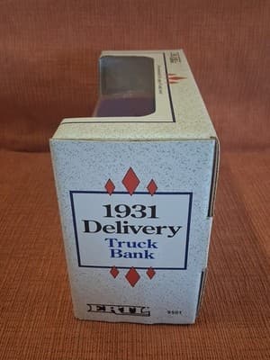 ERTL TRUE VALUE 10TH ANNIVERSARY 1931 DELIVERY LOCKING COIN BANK #9501 - Thumbnail 6