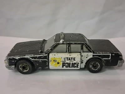 Vintage Hot Wheels Black Crack Ups State Police Cruiser 1983 Hong Kong 🚔 - Thumbnail 3