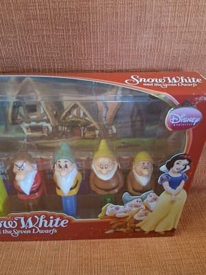 PEZ Disney Snow White And The Seven Dwarfs Collector Series Limited Edition NEW - Thumbnail 5