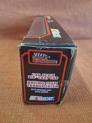 1991 RACING CHAMPIONS NASCAR A J FOYT CHEVROLET 1:64 DIE CAST CAB TRANSPORTER - Thumbnail 10