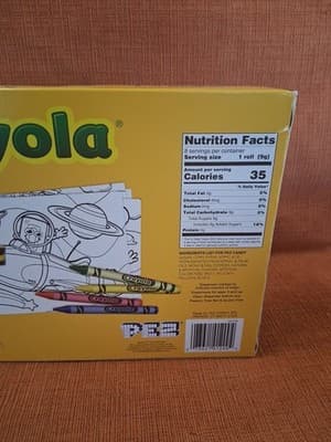 Crayola PEZ My Favorite Color Gift Set Crayon Dispensers Box - Thumbnail 8