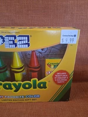 Crayola PEZ My Favorite Color Gift Set Crayon Dispensers Box - Thumbnail 3