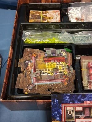 Zpocalypse Board Game Complete 2013 Zombie Survival Game Greenbreier - Thumbnail 11