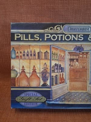 1993 Matchbox Pills, Potions And Powders Boxed Special Gift Set Edition - Thumbnail 2