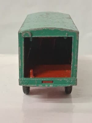 Vintage 1967 MATCHBOX LESNEY NO. 44, GMC Refrigerator Truck (missing rear door) - Thumbnail 5