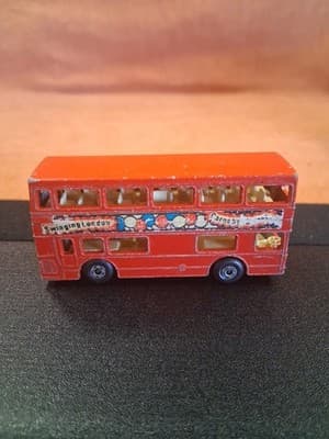 Matchbox Superfast 1972 The Londoner No 17 Swinging London Carnaby Street - Thumbnail 3