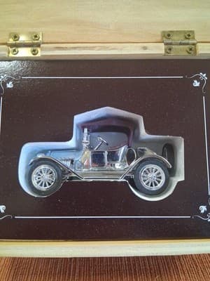 1996 Ertl Collectibles Hershey Silver 1914 Chevrolet Roadster #F299 - Thumbnail 2
