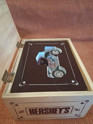 1996 Ertl Collectibles Hershey Silver 1914 Chevrolet Roadster #F299 - Thumbnail 4