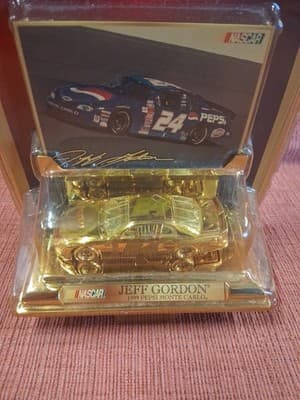 Winner's Circle Limited Edition Gold Collection #24 Jeff Gordon 1/64 24K Plated - Thumbnail 2