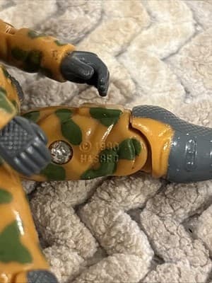 1990 Hasbro GI Joe Freefall (V1) Paratrooper with backpack and hat Action Figure - Thumbnail 3