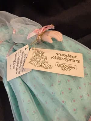 VTG Gorham Porcelain Musical Doll Rapunzel “Moonlight Serenade” Fondest Memories - Thumbnail 6