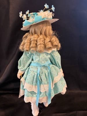 Gorham Fondest Memories POLLYANA Doll VT815 "OH WHAT A BEAUTIFUL MORNING" - Thumbnail 6