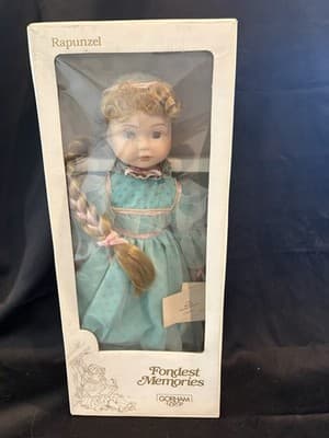 VTG Gorham Porcelain Musical Doll Rapunzel “Moonlight Serenade” Fondest Memories - Thumbnail 2